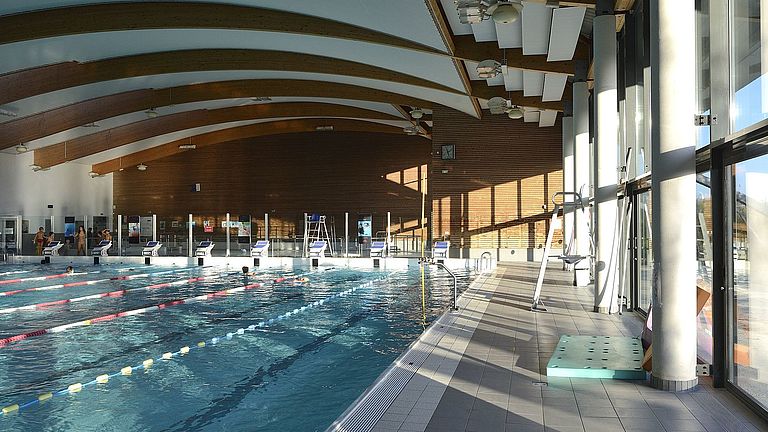 Piscina Centre Aquatique Les Vagues - Meyzieu