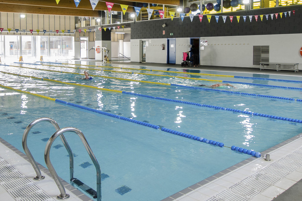 Piscina Centre Esportiu Aquaroquetes - Roquetes