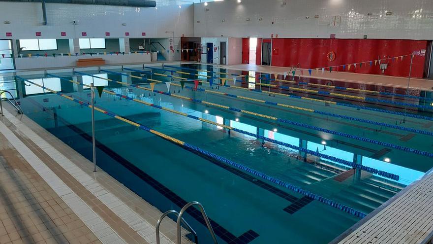 Piscina Centro Deportivo Municipal Poniente Teresa Alcantara Ruiz / Santagadea Sport - Cordoba