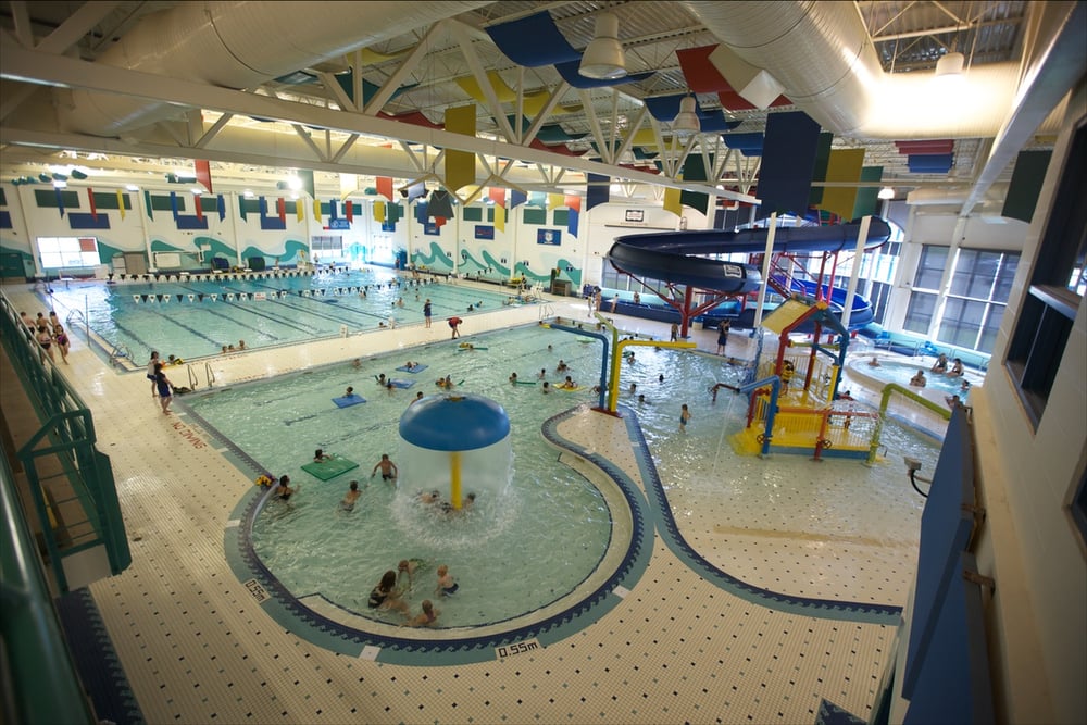 Piscina Century 21 Leading Aquatic Complex at the TransAlta Tri Leisure Centre - Spruce Grove