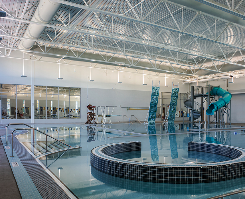 Piscina Chehalem Aquatic & Fitness Center - Yamhill County