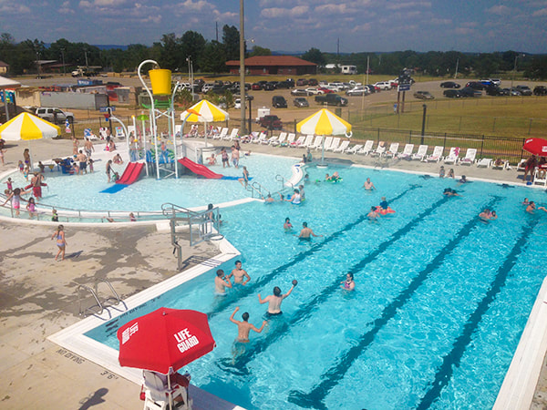 Piscina Clarksville Aquatic Center - Johnson County