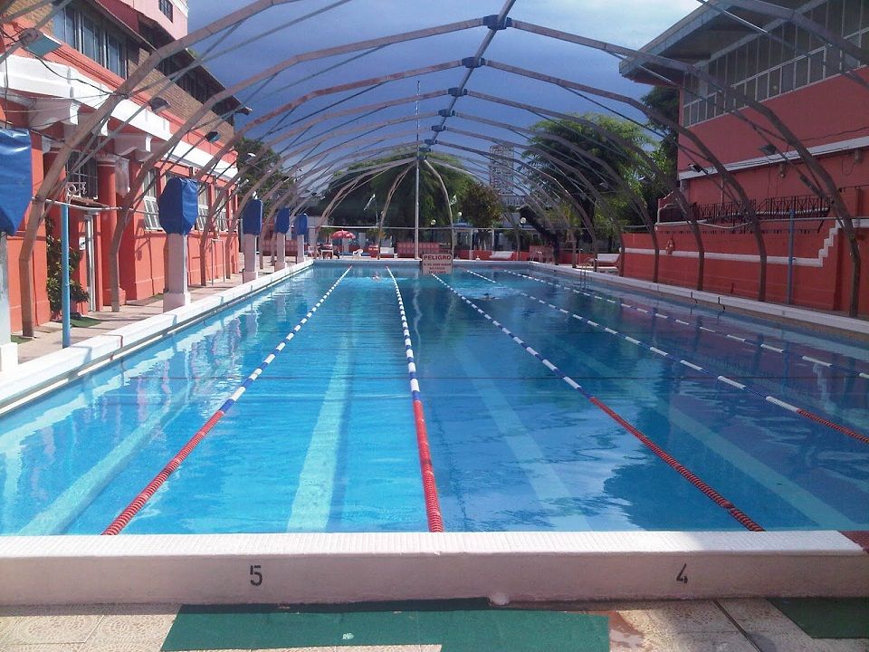 Piscina Club de Gimnasia & Esgrima - Sede Jorge Newbery - Buenos Aires