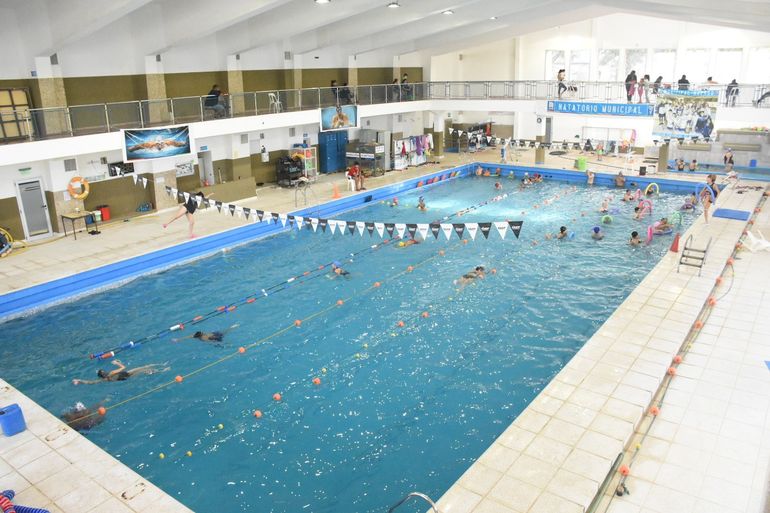 Piscina Club Ingeniero Luis A. Huergo - Comodoro Rivadavia