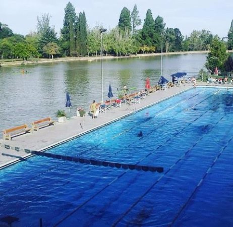 Piscina Club Mendoza de Regatas - Mendoza