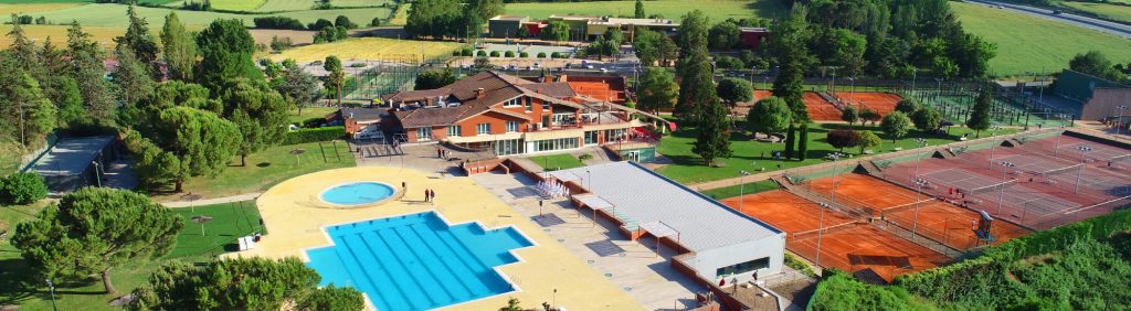 Piscina Club Tennis Vic - Gurb