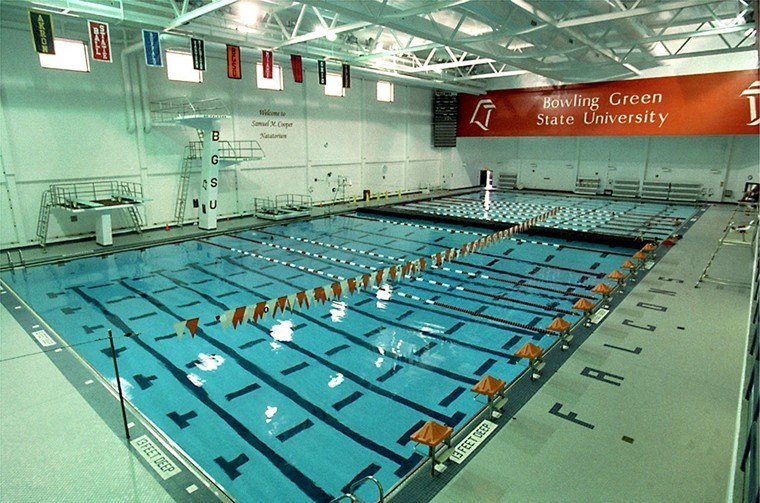 Piscina Cooper Pool - Bowling Green State University - Wood County