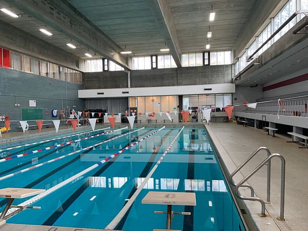 Piscina Costello Athletic Center - UMass Lowell - Middlesex County