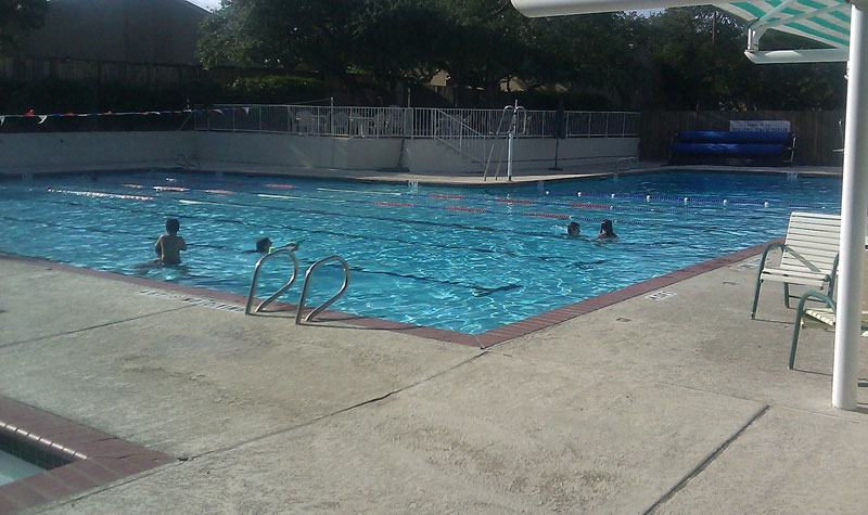 Piscina Courtyard Tennis and Swim Club - Travis County