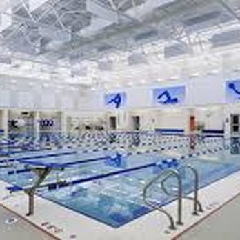 Piscina Curtis Aquatic Center - Pierce County