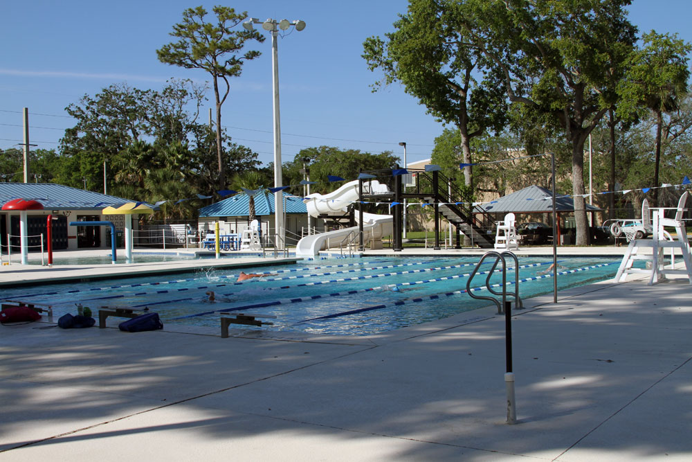 Piscina Cypress Aquatic Center - Volusia County