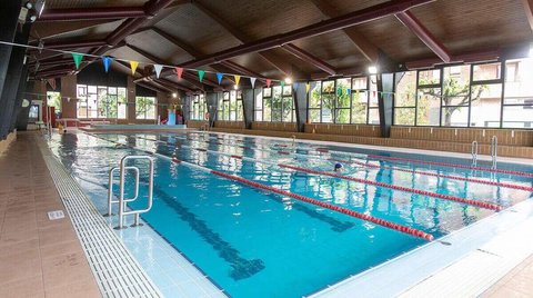 Piscina Deustuko Polikiroldegia | Polideportivo Deusto - Bilbao