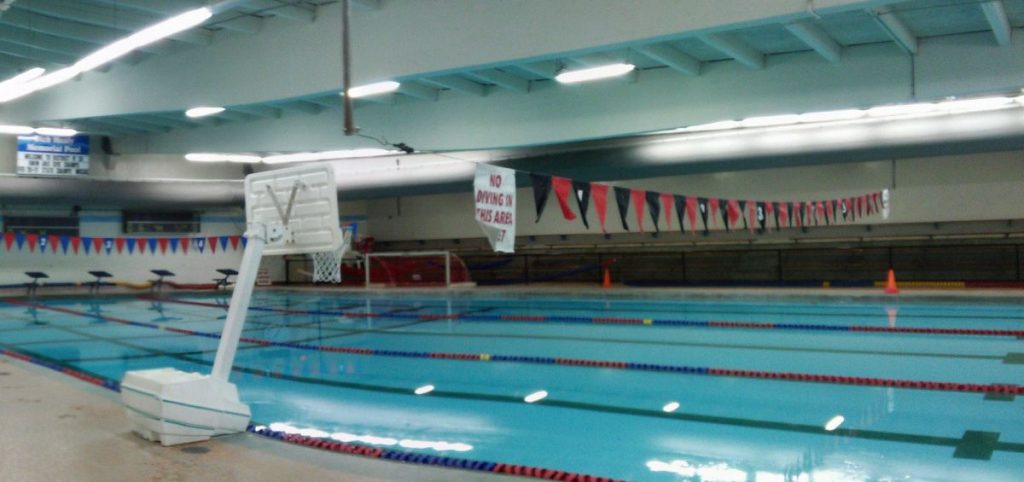 Piscina Dick Mealy Memorial Pool - Mark Morris High School - Cowlitz County