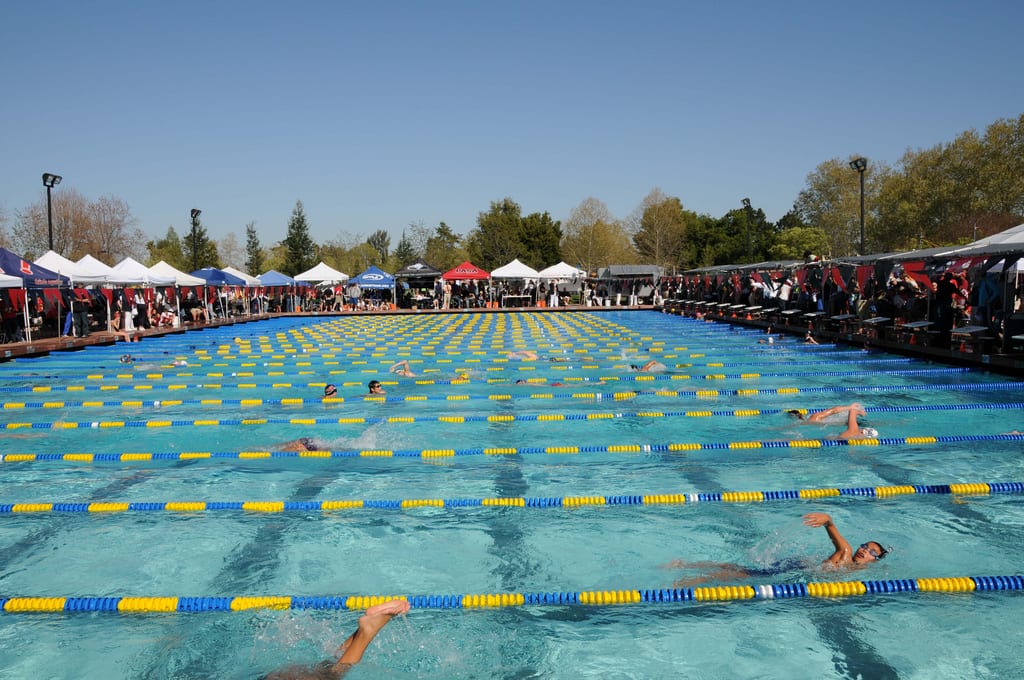 Piscina Dolores Bengston Aquatic Center - Alameda County