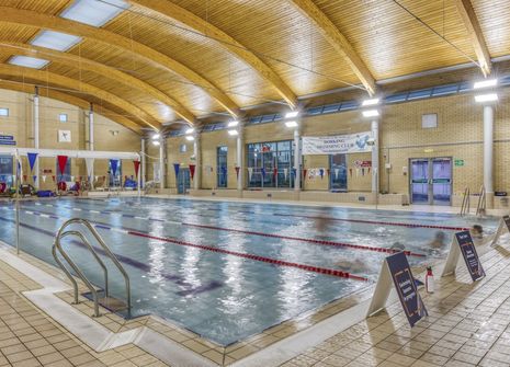 Piscina Dorking Sports Centre - Surrey