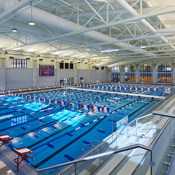 Piscina Dulles South Recreation and Community Center - Loudoun County