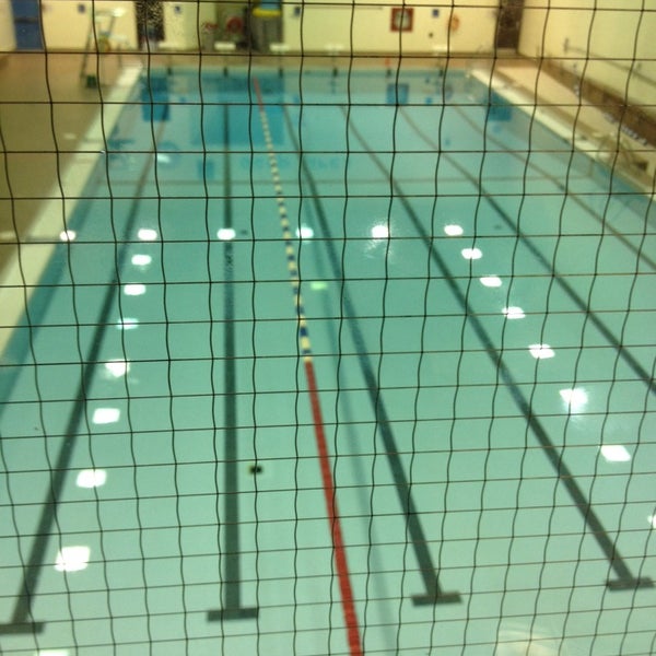 Piscina Earl Beatty Community Centre - Toronto Municipality