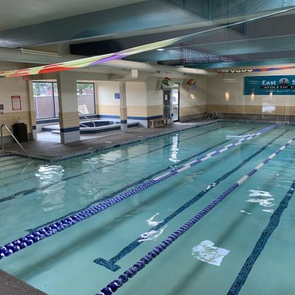 Piscina East Side Athletic Club - Milwaukie - Clackamas County