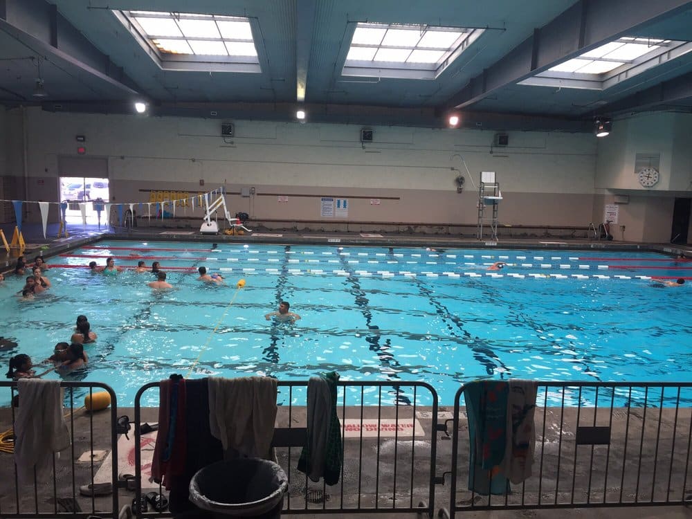 Piscina Eleanor Green Robert Aquatic Center - Los Angeles County