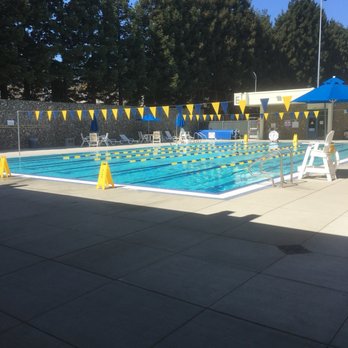 Piscina Emeryville Center of Community Life Swimming Pool - Alameda County