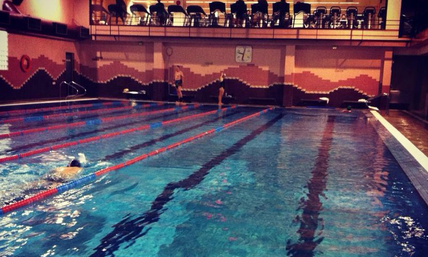 Piscina Esportiu Rocafort - Barcelona