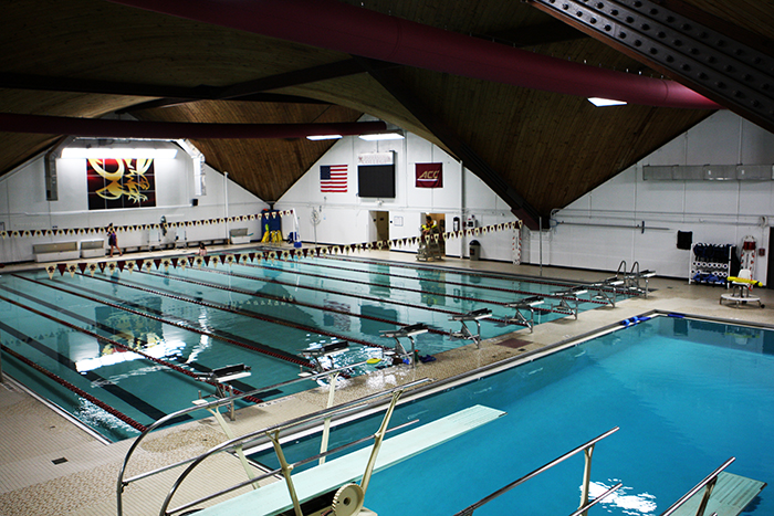 Piscina Flynn Recreation Complex - Boston College - Middlesex County