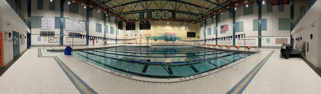 Piscina Forest Hills Community and Aquatic Center - Kent County