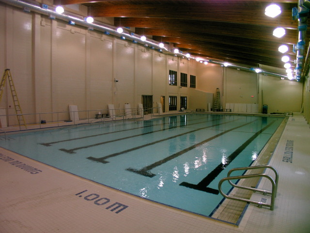 Piscina Frank Rudderham Family YMCA - Cape Breton County