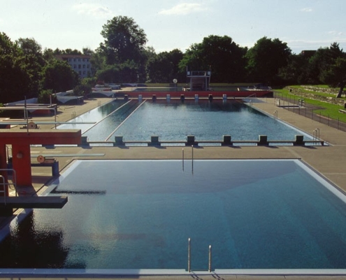 Piscina Frei- und Hallenbad Bruggwiesen - Opfikon