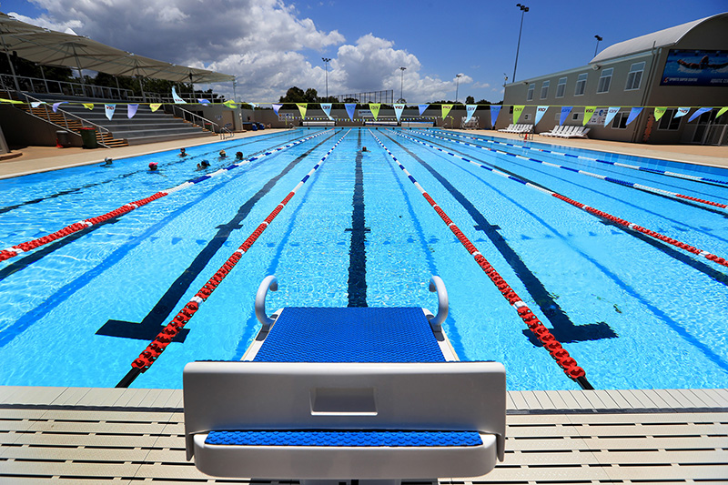 Piscina Golden Gate Fitness Center & Aquatics Facility - Collier County