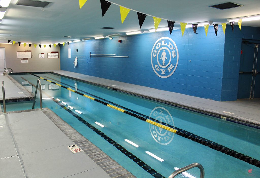 Piscina Gold's Gym - Burlington, NC - Alamance County