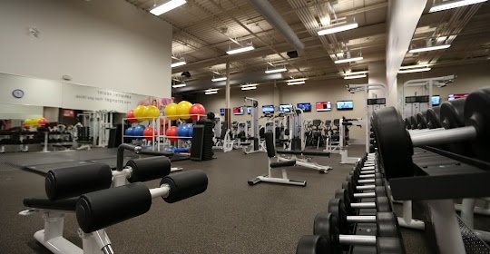 Piscina GoodLife Fitness - St. Catharines Bunting Gym - Niagara Regional Municipality