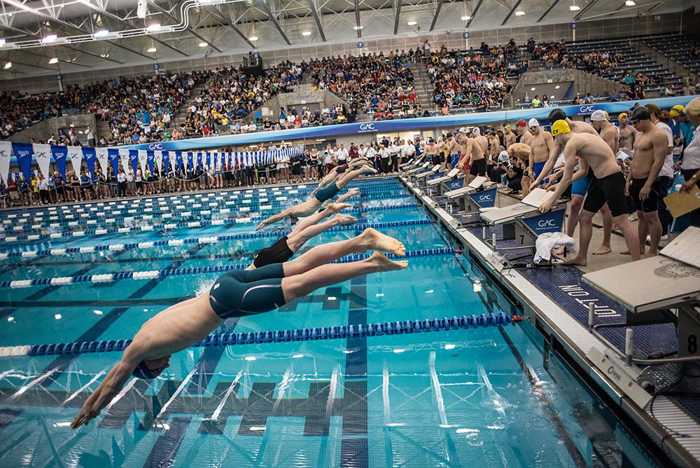 Piscina Greensboro Aquatic Center - Guilford County