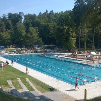 Piscina Hallen- und Seebad - Schmerikon