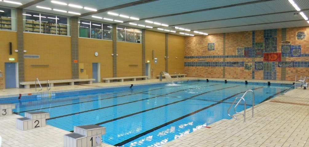 Piscina Hallenbad Brühl - Bruehl (Baden)