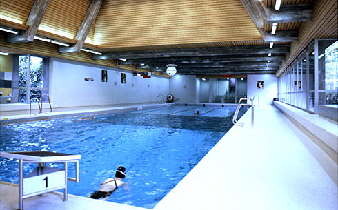 Piscina Hallenbad Bungertwies - Zurich