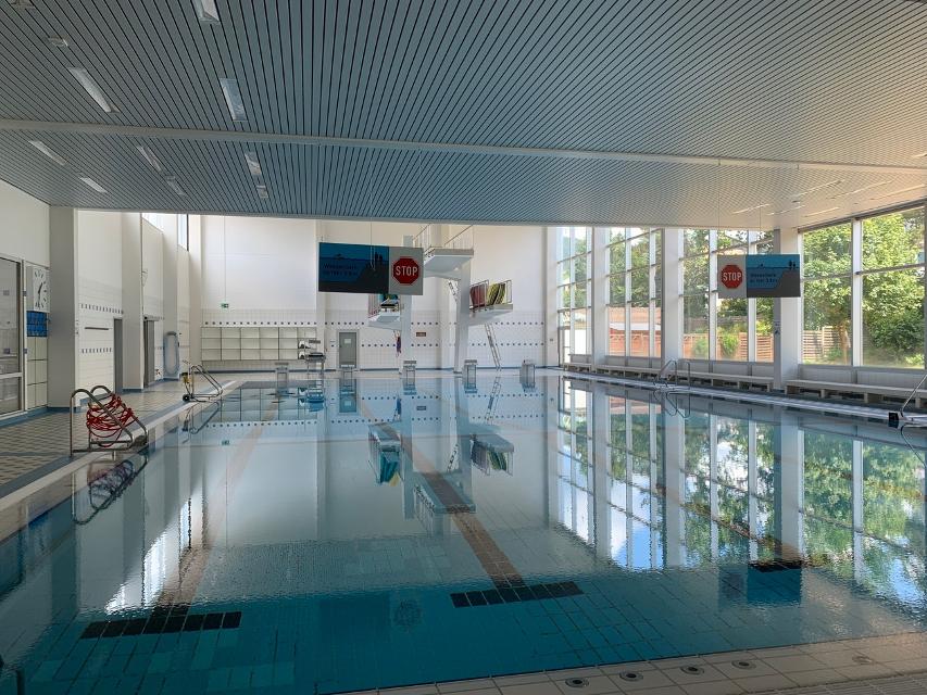 Piscina Hallenbad Dossenheim - Dossenheim