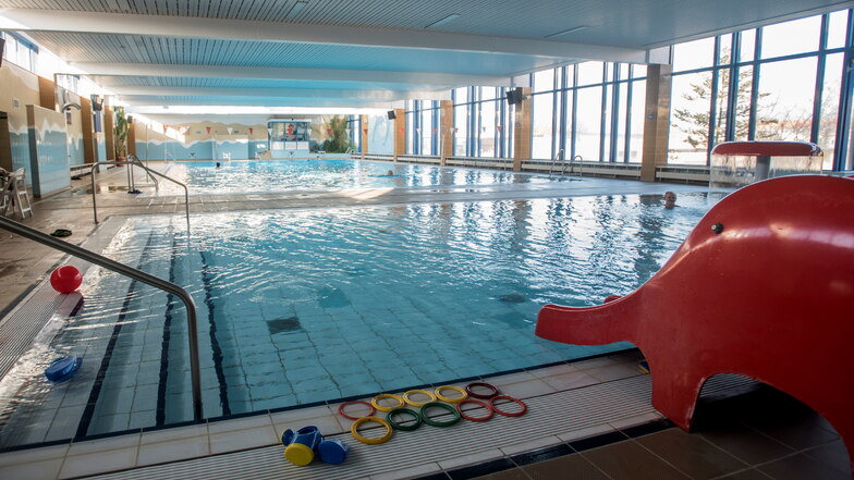 Piscina Hallenbad Kamenz - Kamenz