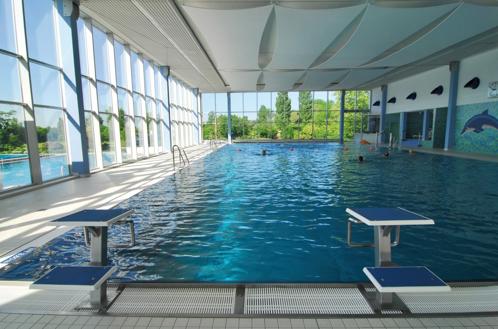 Piscina Hallenbad Ketsch - Ketsch