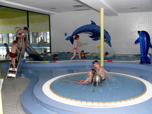 Piscina Hallenbad Niefern - Niefern-Oeschelbronn