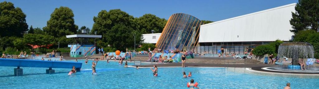 Piscina HallenFreizeitBad Bornheim - Bornheim