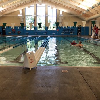 Piscina Hampton Family YMCA - Southeastern City/Counties