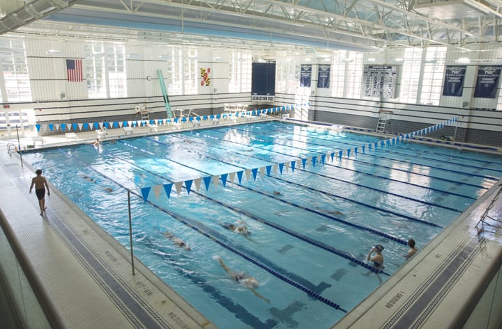 Piscina Hanley Center for Athletic Excellence at Georgetown Preparatory School - Montgomery County