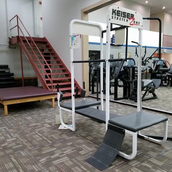 Piscina Healthtrax Fitness at the Bristol Hospital Wellness Center - Hartford County