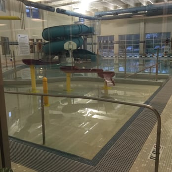 Piscina Hendricks Regional Health YMCA - Hendricks County