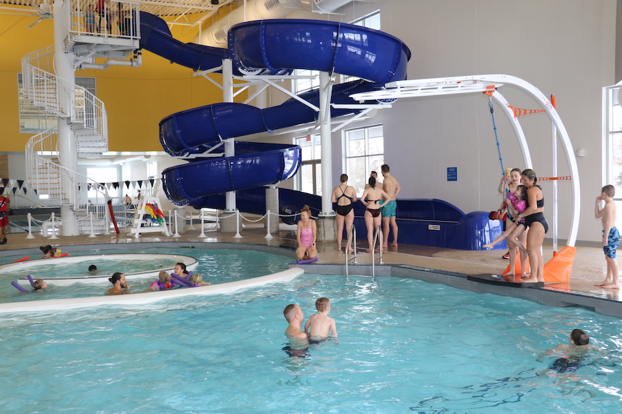 Piscina Holland Aquatic Center - Ottawa County