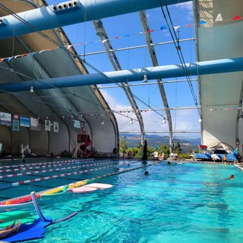 Piscina Hood River Aquatic Center - Hood River County