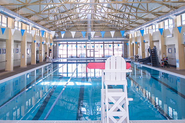 Piscina Hot Springs Aquatic Center - Chaffee County