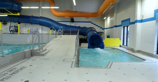 Piscina Kanata Leisure Centre & Wave Pool - Ottawa Municipality