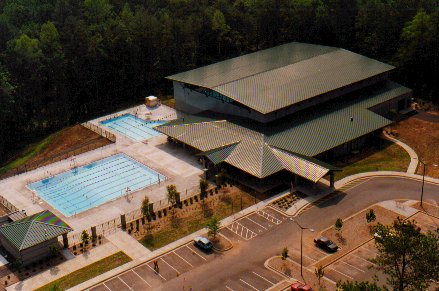 Piscina Kedron Fieldhouse and Aquatic Center - Fayette County